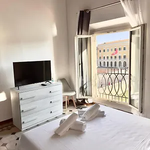 https://lungarno-pisa.it-tuscanyhotel.com