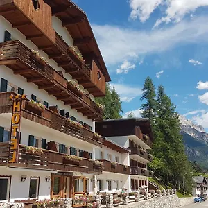 Des Alpes Cortina d'Ampezzo