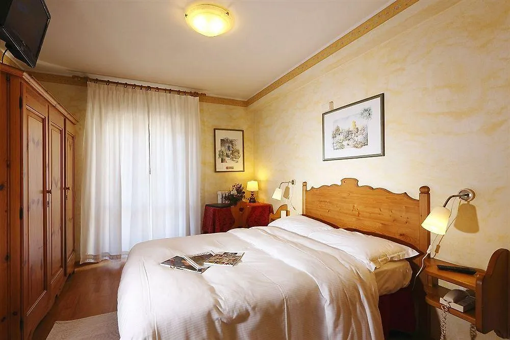 Meuble Villa Neve Cortina d'Ampezzo 3*,  Italy