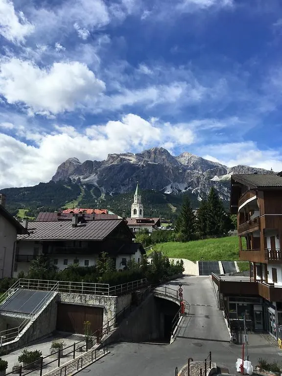 Meuble Villa Neve Cortina d'Ampezzo 3*,