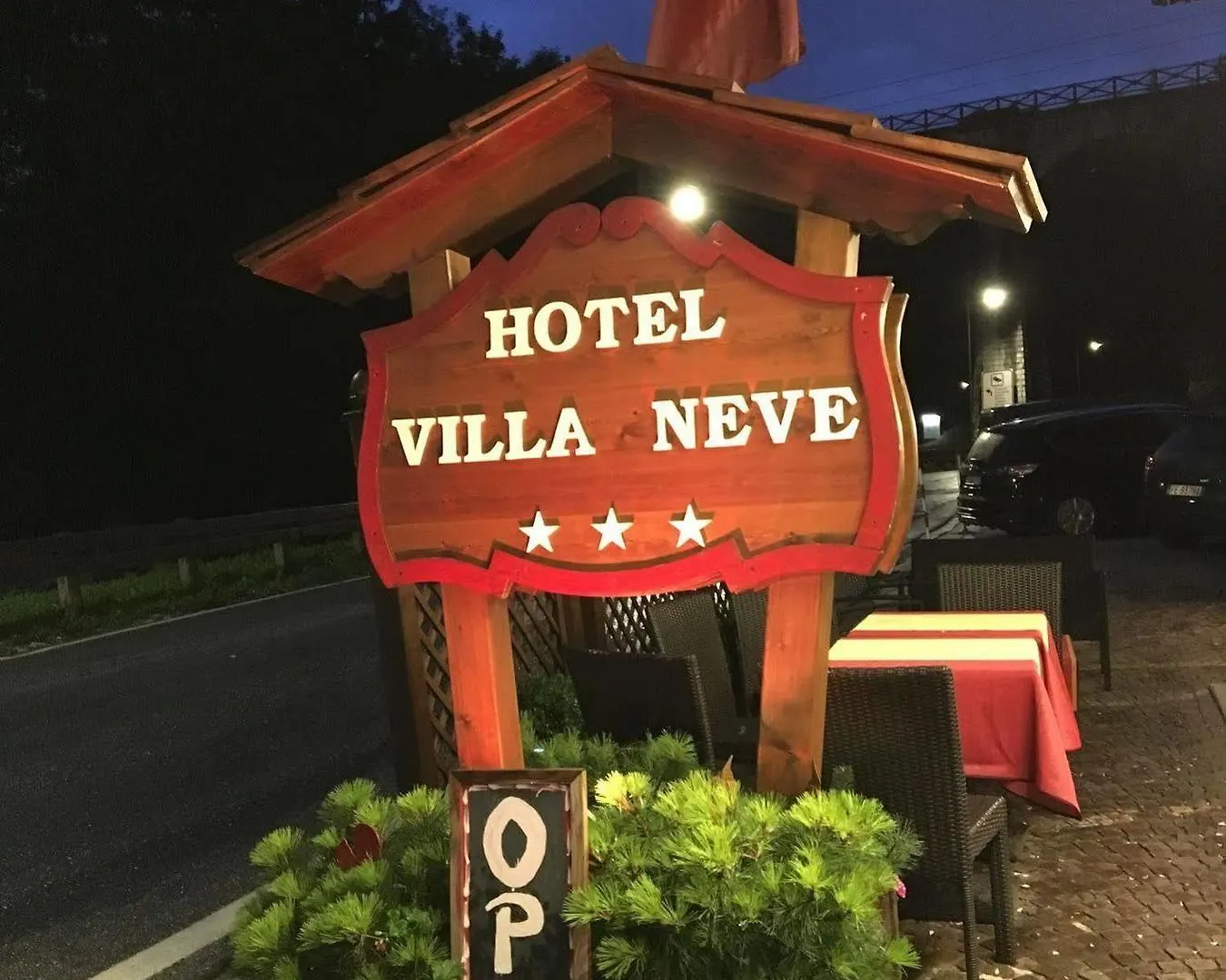 Meuble Villa Neve Cortina d'Ampezzo Hotel