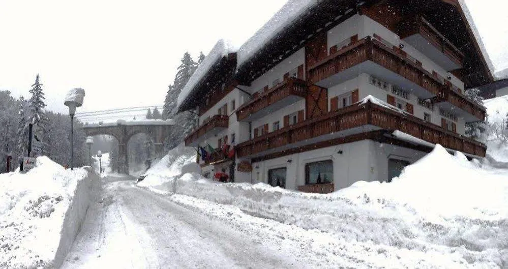 Meuble Villa Neve Cortina d'Ampezzo