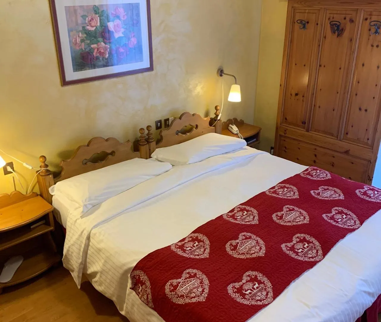 Meuble Villa Neve Cortina d'Ampezzo Hotel